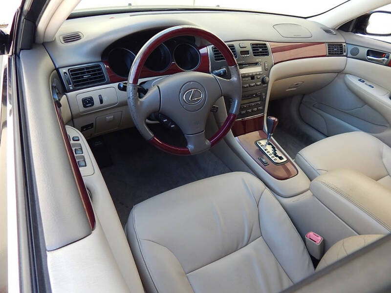 2004 Lexus ES 330