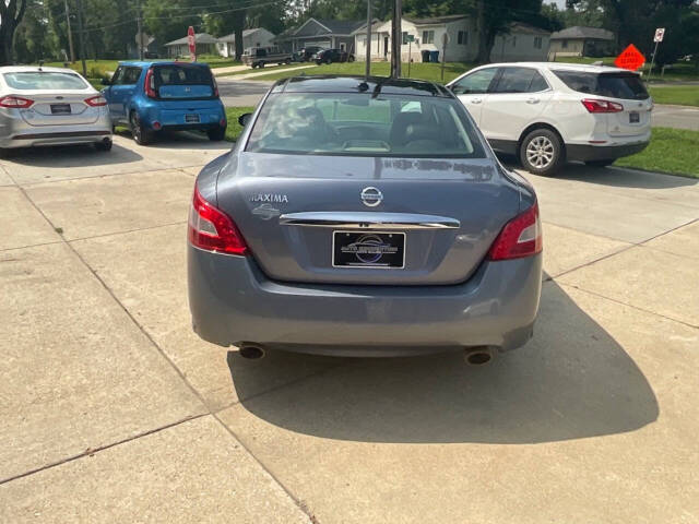 2011 Nissan Maxima for sale at Auto Connection in Waterloo, IA