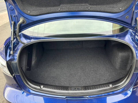 2013 Mazda MAZDA3 i Grand Touring