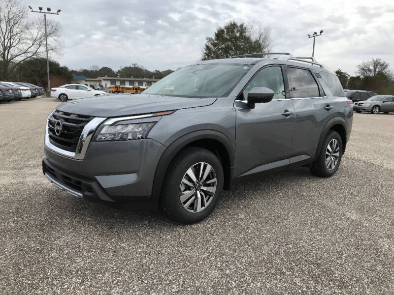 2025 Nissan Pathfinder SL