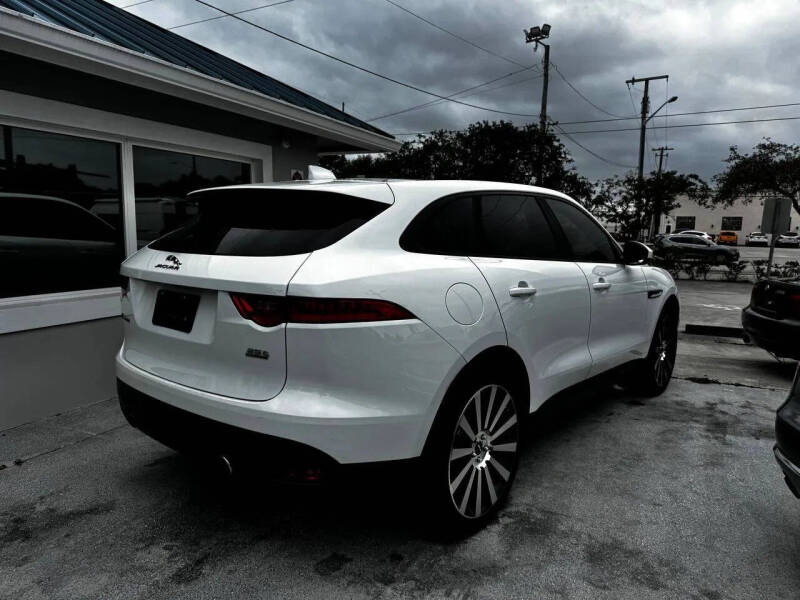 2017 Jaguar F-PACE 35t