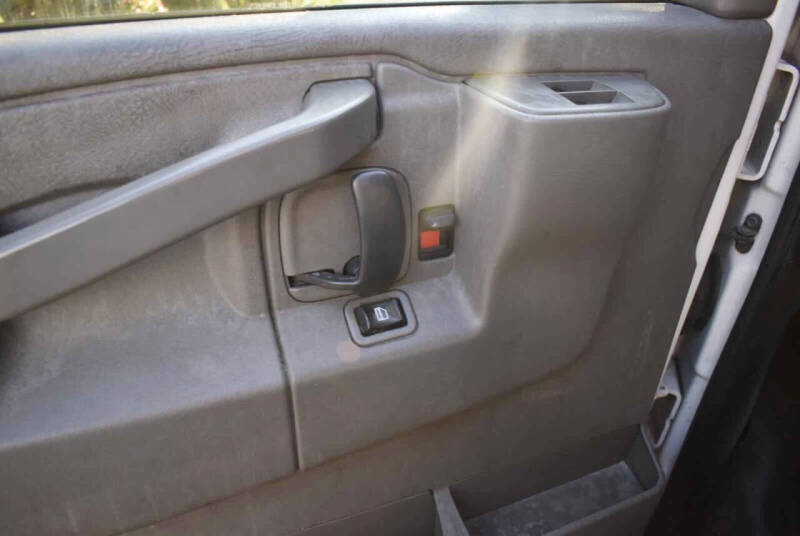 2017 GMC Savana 2500