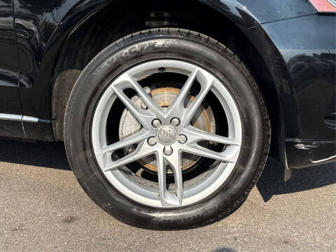 2017 Audi Q5 2.0T quattro Premium Plus