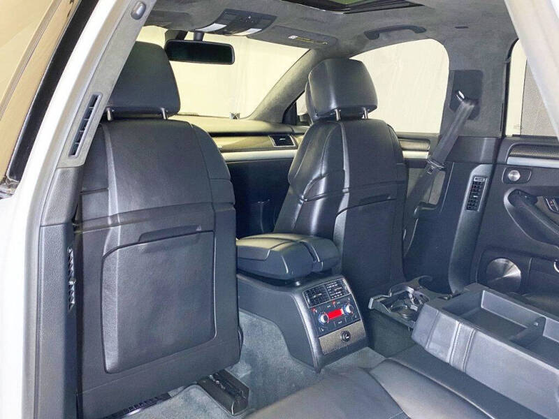 2008 Audi S8 quattro