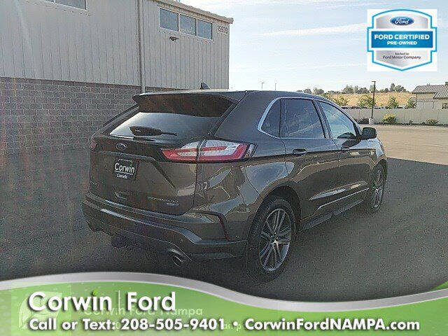 2019 Ford Edge Titanium