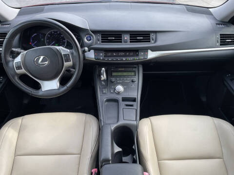 2013 Lexus CT 200h