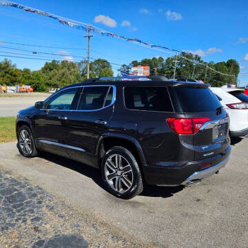 2017 GMC Acadia Denali
