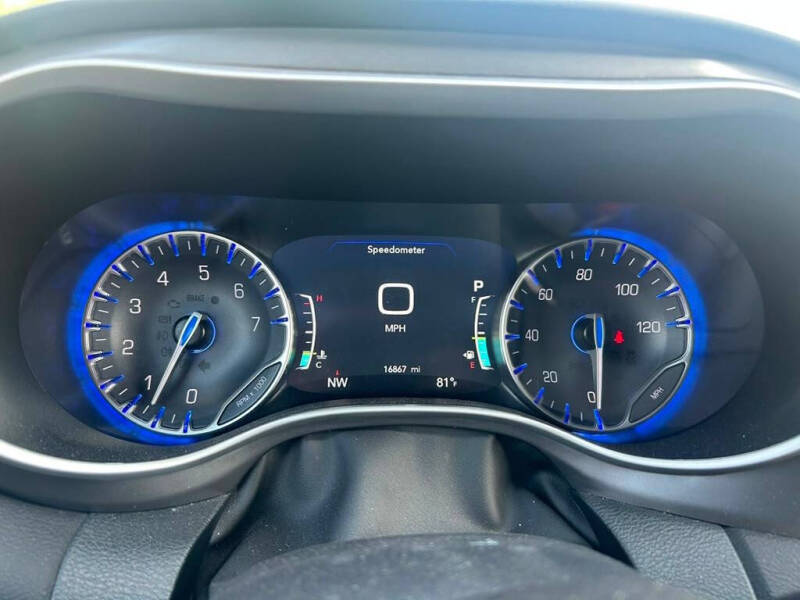 2026 Chrysler Pacifica Select