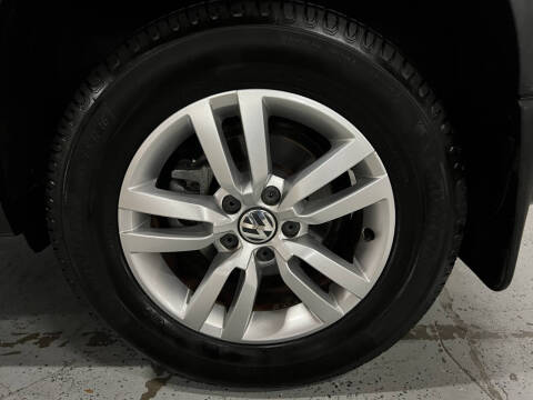 2014 Volkswagen Tiguan SE