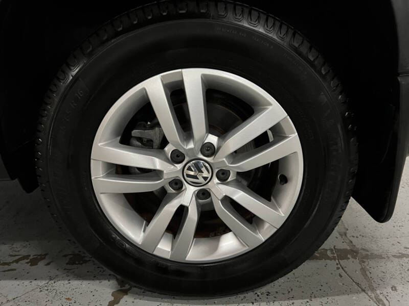 2014 Volkswagen Tiguan SE