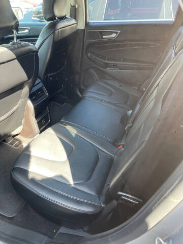 2017 Ford Edge Titanium