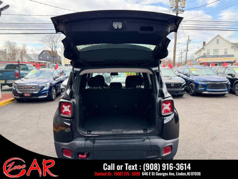 2023 Jeep Renegade Trailhawk