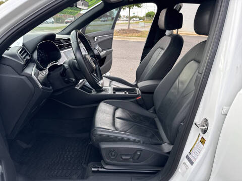 2019 Audi Q3 quattro Premium 45 TFSI