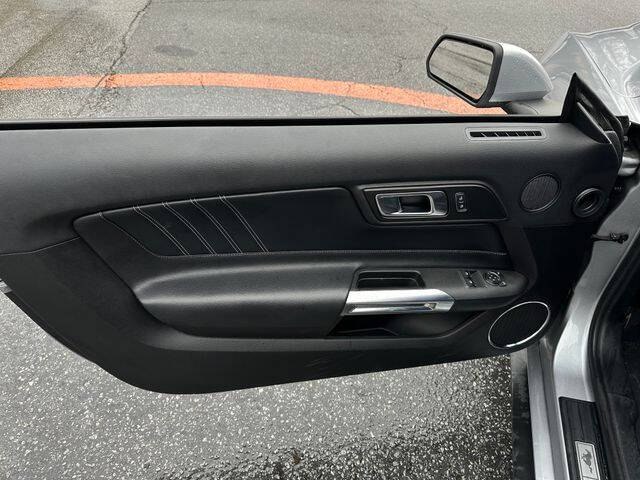 2022 Ford Mustang EcoBoost Premium