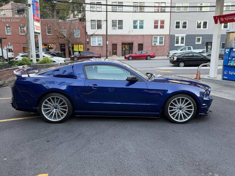 2014 Ford Mustang V6