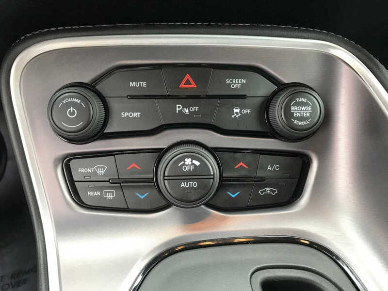 2019 Dodge Challenger SXT