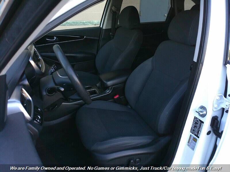 2019 Kia Sorento LX V6