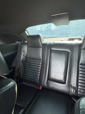 2013 Dodge Challenger R/T Plus