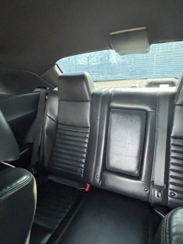 2013 Dodge Challenger R/T Plus