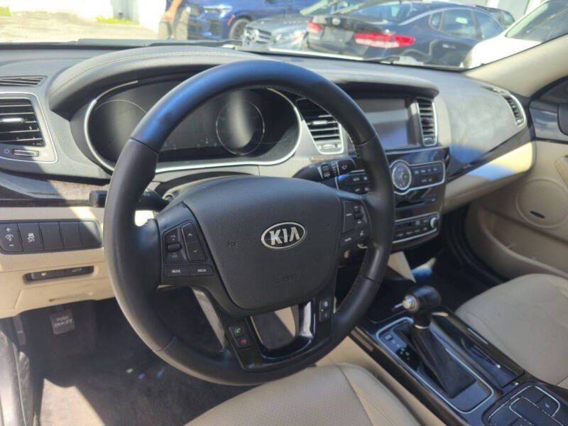 2016 Kia Cadenza Limited