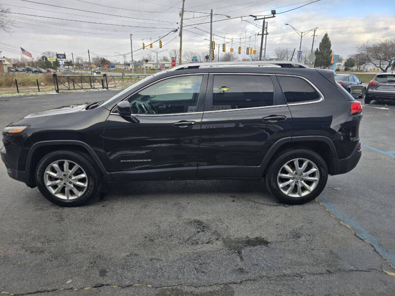 2016 Jeep Cherokee Limited photo 2