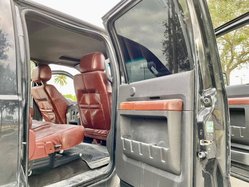 2014 FORD F-250 Pickup - $33,995