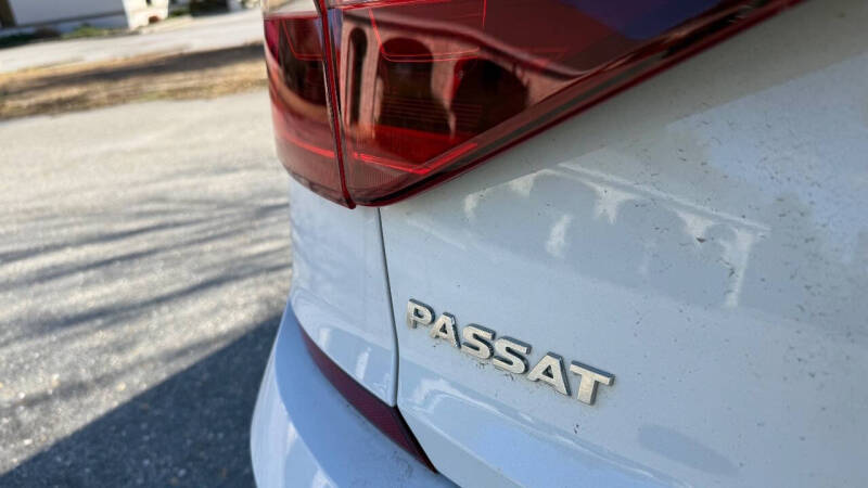 2017 Volkswagen Passat 1.8T R-Line