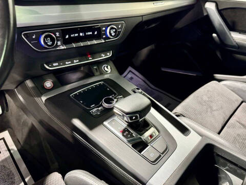 2020 Audi SQ5 3.0T quattro Premium Plus