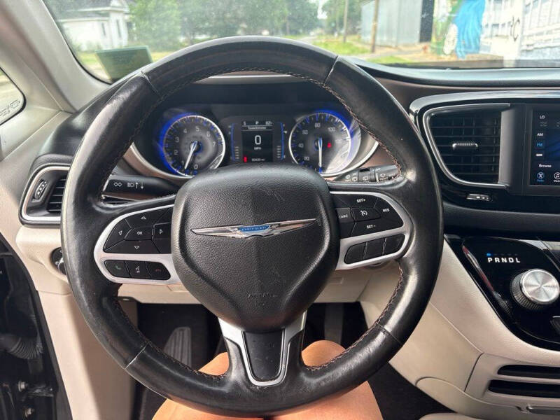 2019 Chrysler Pacifica Touring L