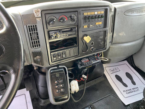 2005 International WorkStar 7400