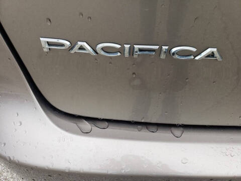 2017 Chrysler Pacifica Touring
