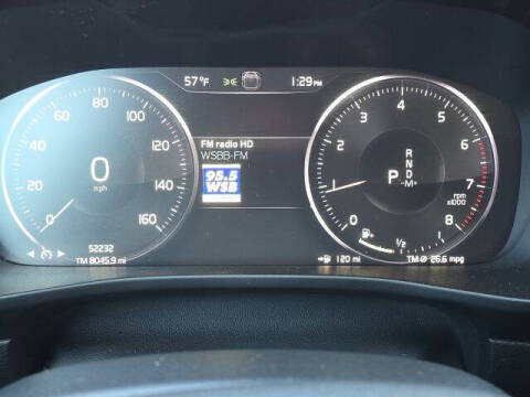 2020 Volvo XC40 T5 Momentum