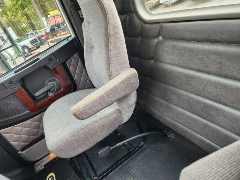 2012 Freightliner CORONADO