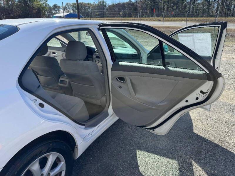 2011 Toyota Camry LE