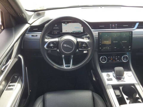 2024 Jaguar F-PACE P250 R-Dynamic S