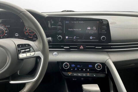 2022 Hyundai Elantra