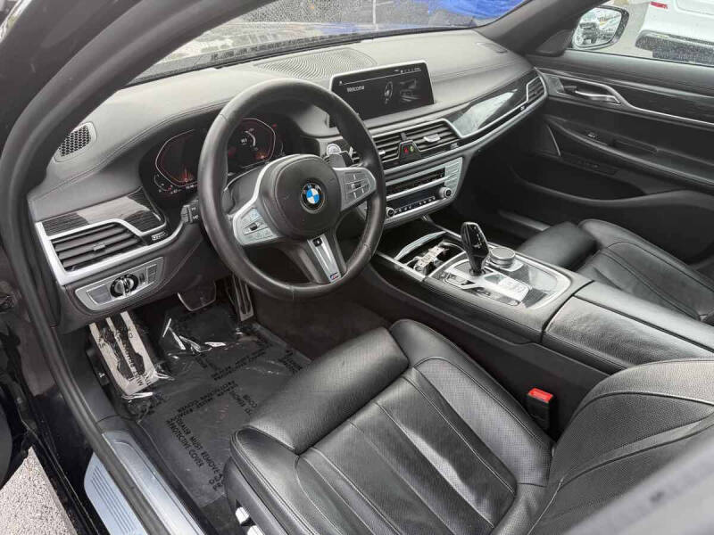 2020 BMW 7 Series 740i