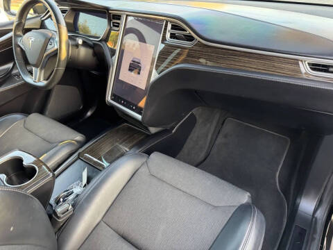 2016 Tesla Model X 75D