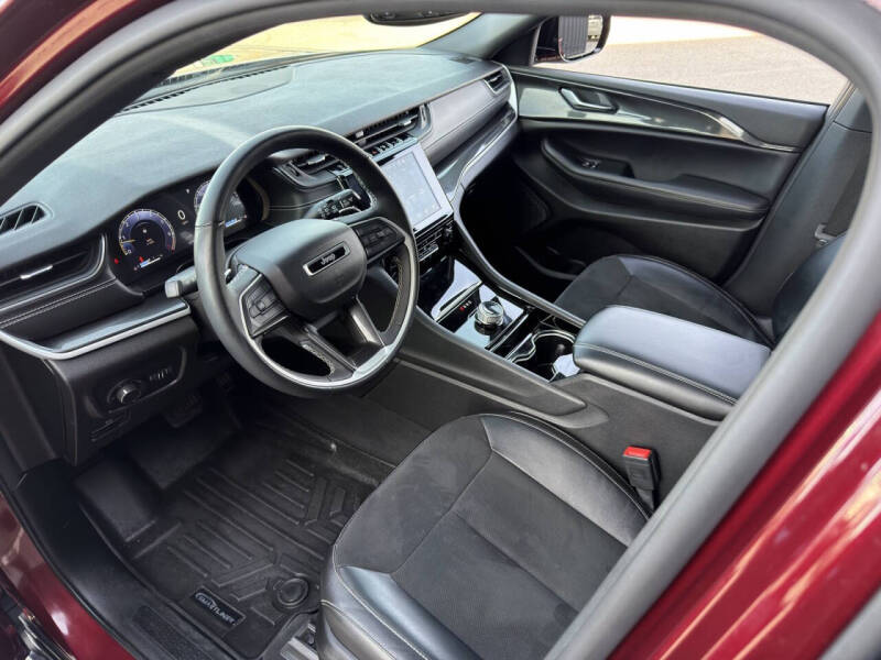 2023 Jeep Grand Cherokee Altitude