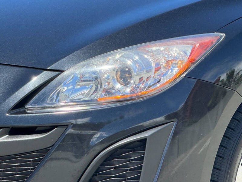 2011 Mazda MAZDA3 i Touring