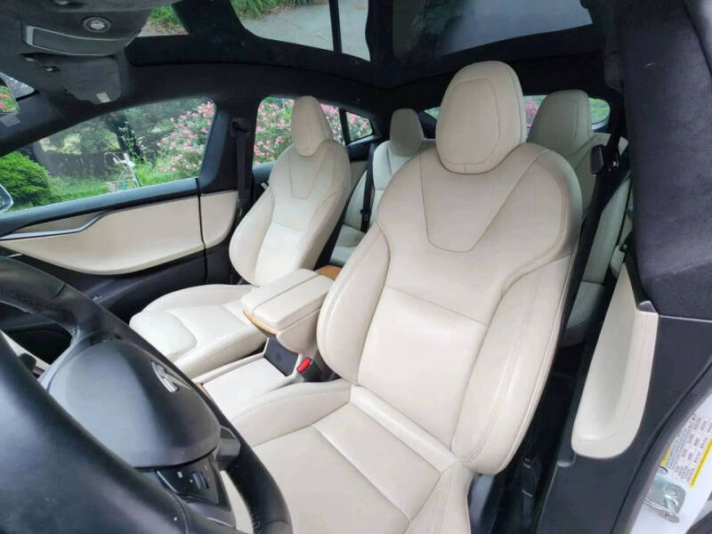 2020 Tesla Model S Long Range Plus