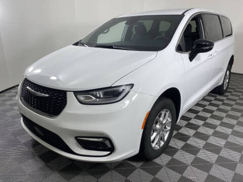 2024 Chrysler Pacifica Touring