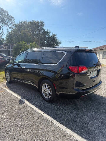 2020 Chrysler Pacifica Touring L