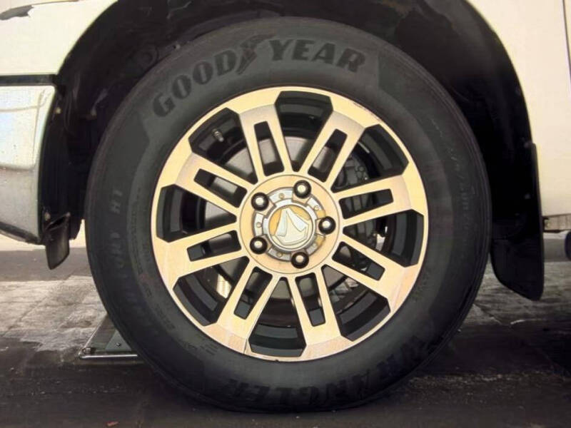 2013 Toyota Tundra Grade