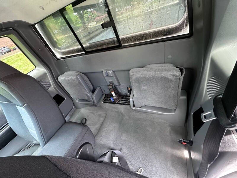 2004 Mazda B-Series B3000 SE