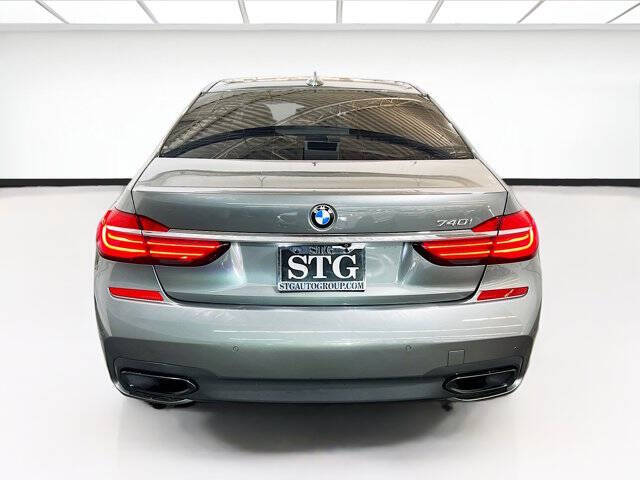 2017 BMW 7 Series 740i