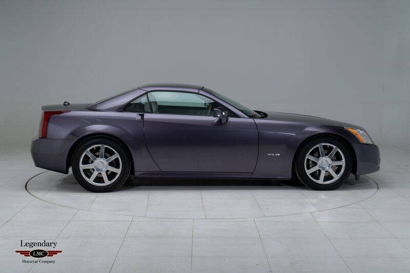 2004 Cadillac XLR