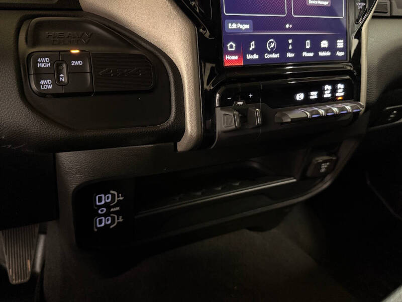 2024 RAM 3500 Laramie