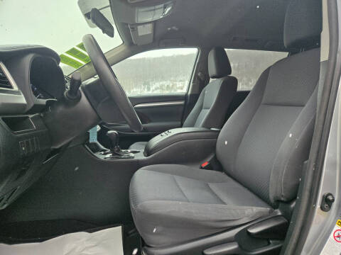 2014 Toyota Highlander LE