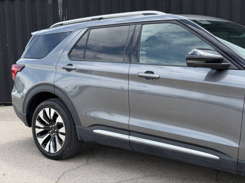 2025 Ford Explorer Platinum